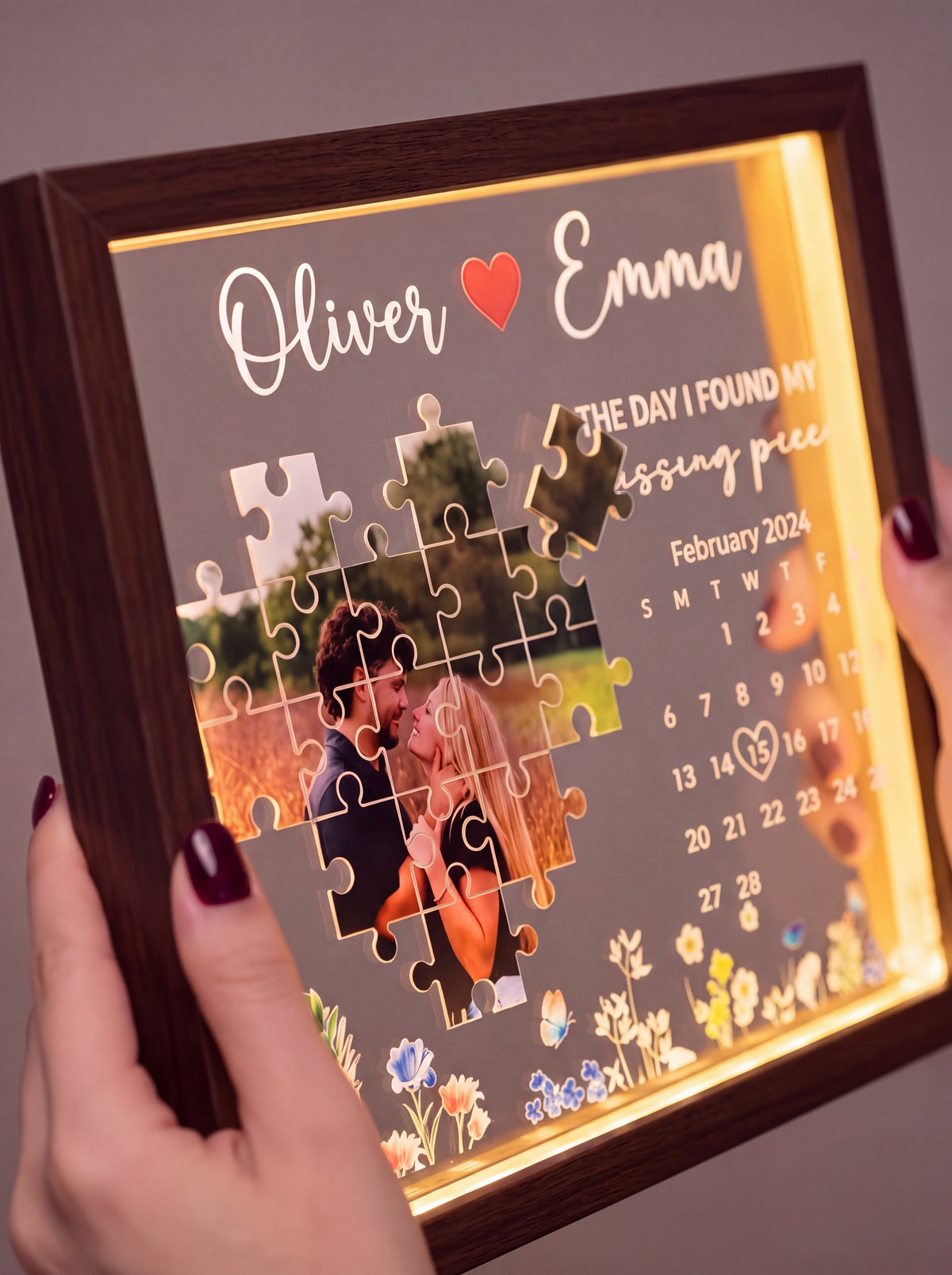 Tiffanya Missing Piece Lightbox - Tiffanya Store